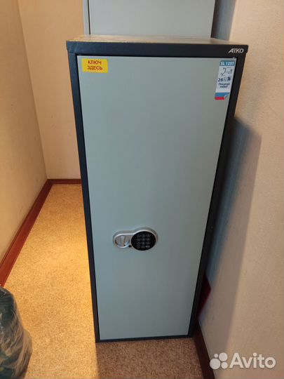 Продаю сейф aiko