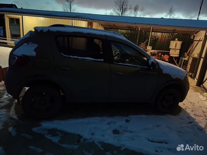 Renault Sandero Stepway 1.6 МТ, 2016, 71 000 км