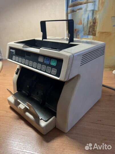 Машинка для счета денег/счетчик банкнот Magner 35