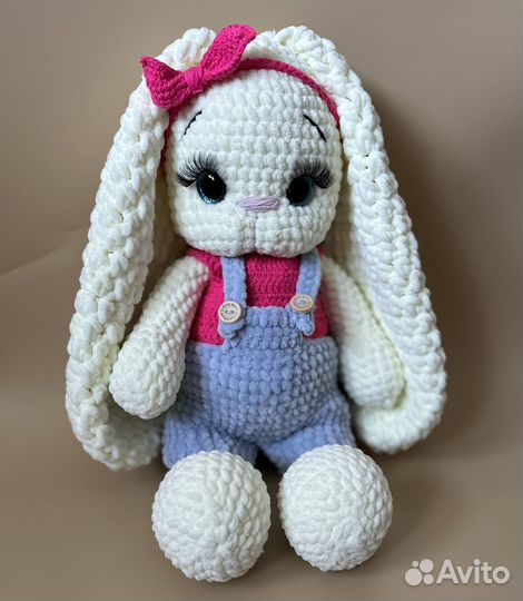 Вязаный заяц