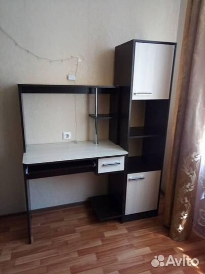 Письменный стол
