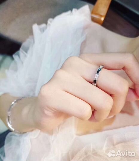 Кольцо Bvlgari в фирменной упаковке