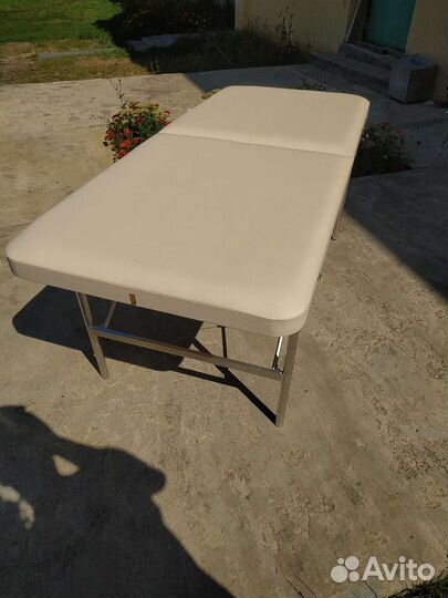 Кушетки косметологические, массажные