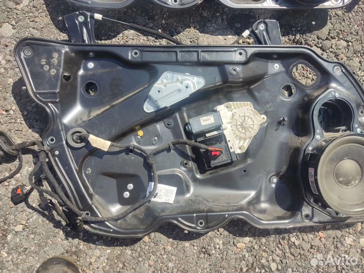 Стеклоподъёмник водительский VW пассат Б6