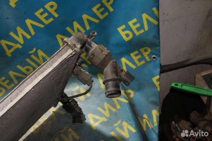 Основной радиатор охлаждения Volkswagen Bora