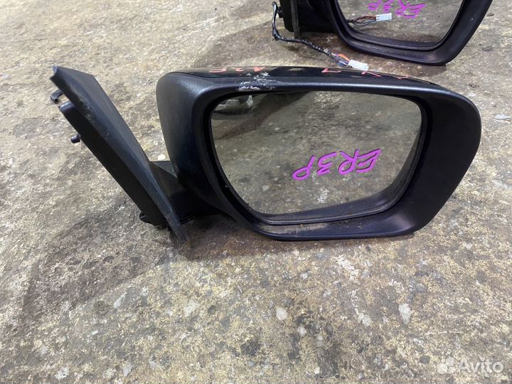 Зеркало Б/У EH1169120D