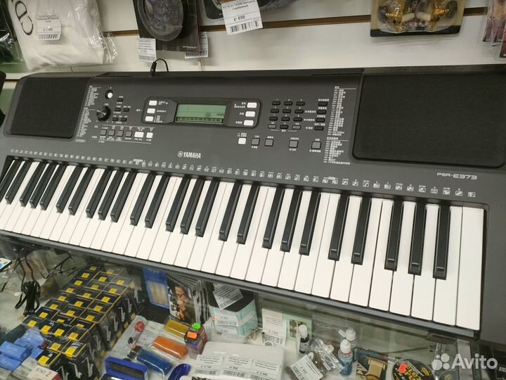Синтезатор Yamaha PSR-E373