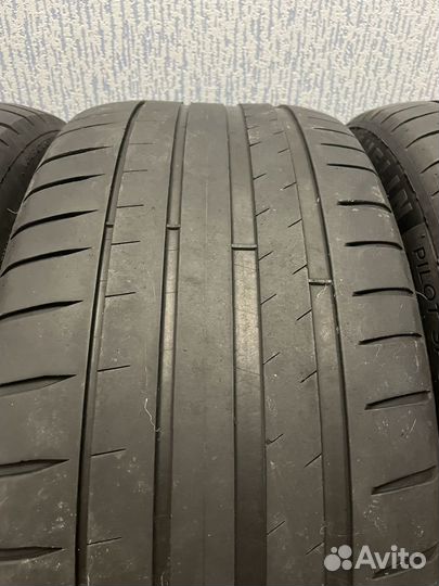 Michelin Pilot Sport 4 245/40 R19