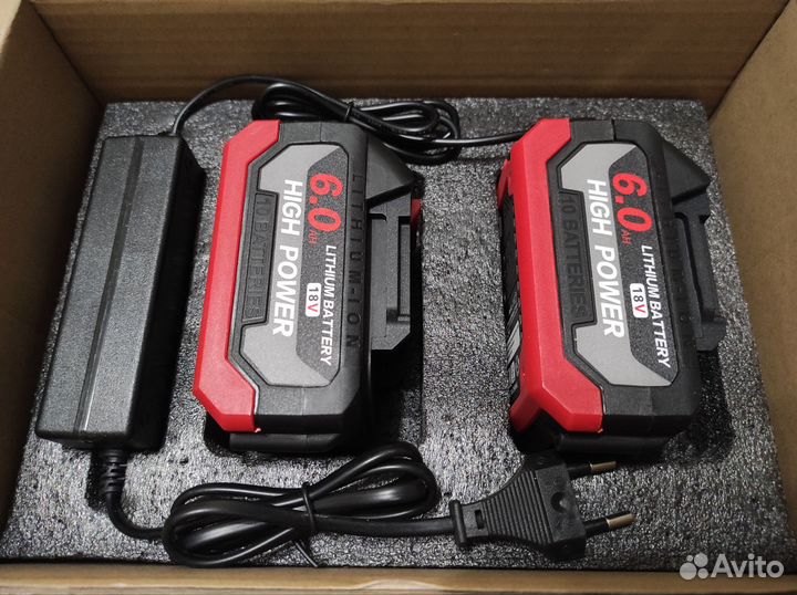 Комплект 2 АКБ 6Ач + Зарядное устройство новый
