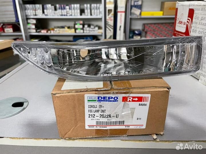 Фара противотуманная правая Toyota Corolla