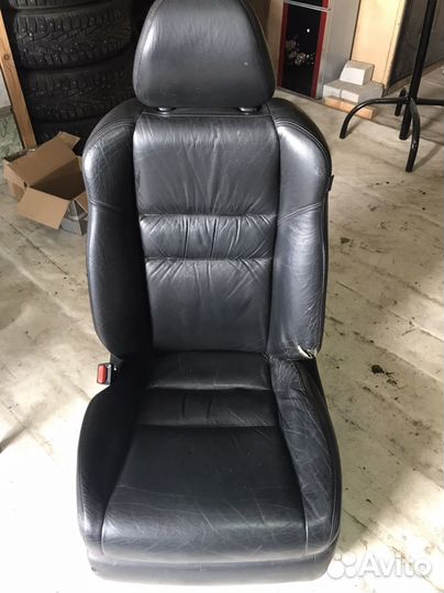 Передние кожаные сиденья honda accord CL7 CL8 CL9