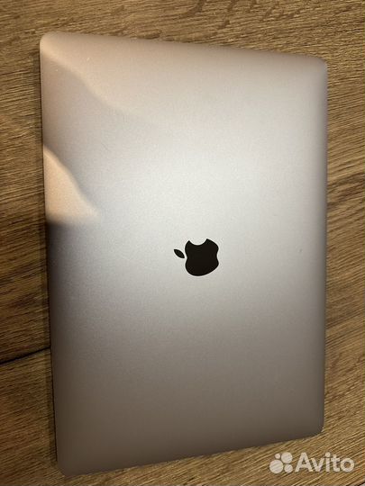 Apple MacBook Pro 15 2016 301 цикл