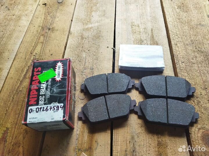 Тормозные колодки передние Nissan Primera Almera