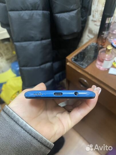 Samsung Galaxy A50, 4/64 ГБ