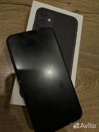 iPhone 11, 64 ГБ