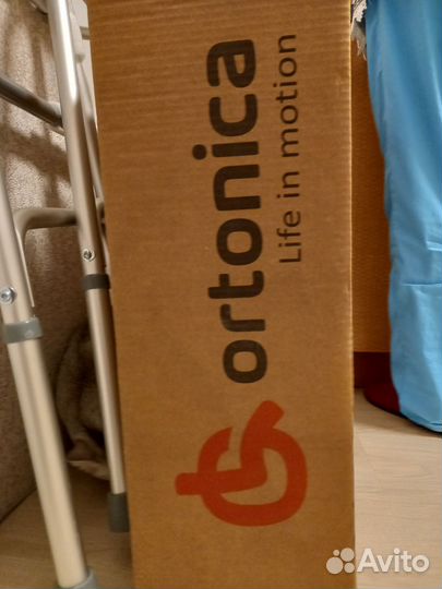 Кресло стул с санитарным оснащением без колёс