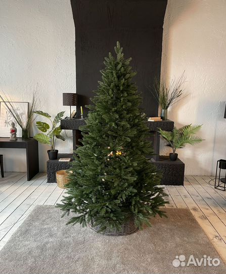 Елка искусственная