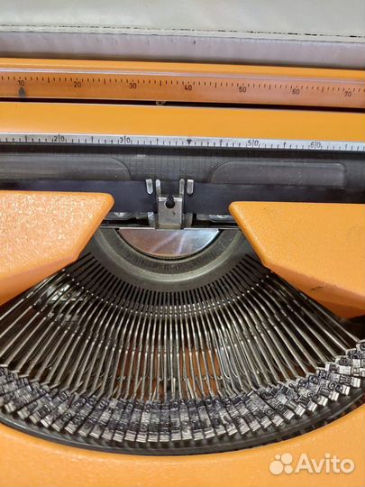 Пишущая машинка