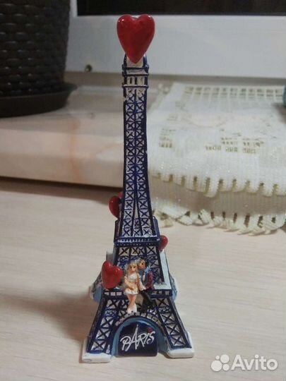 Статуэтка Эйфелева башня