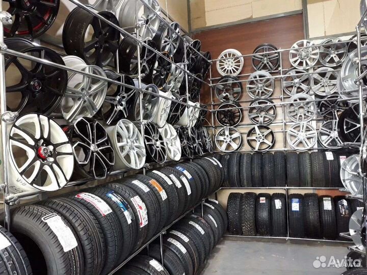 Landsail LS588 UHP 245/45 R18 100W