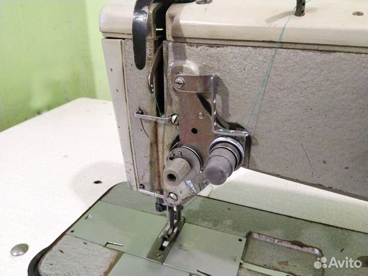 Промышленная швейная машинка