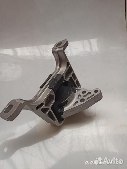 Опора двигателя Mazda 3 B38M39060B