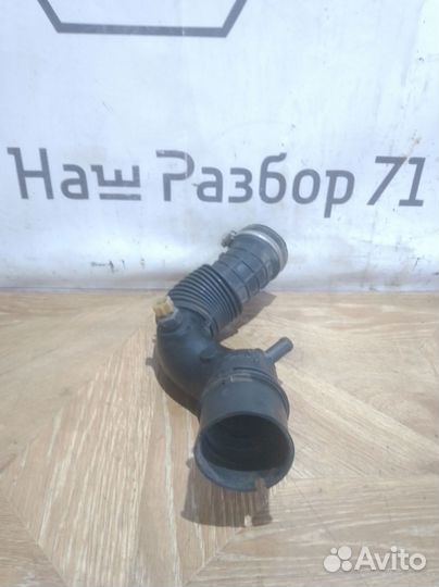 Патрубок воздушного фильтра Renault megane 1