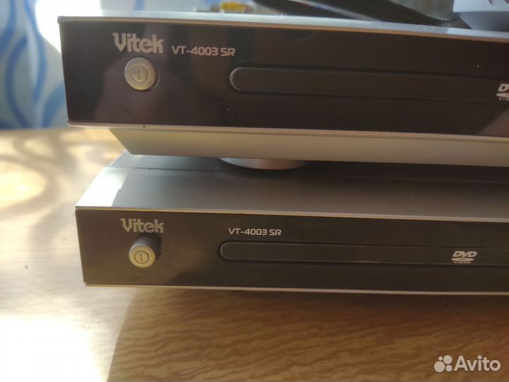 Dvd плеер Vitek VT4003SR 2шт