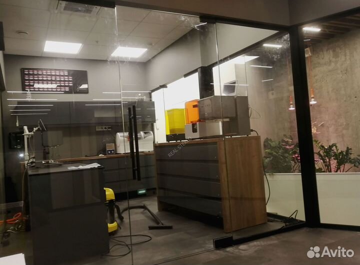 Межкомнатные стеклянные перегородки раздвижные