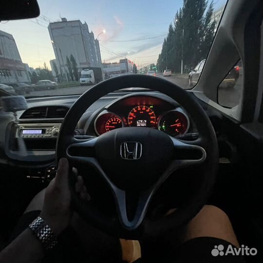 Honda Fit 1.3 CVT, 2010, 77 000 км