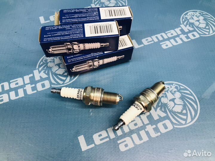 Свеча зажигания Volkswagen Passat