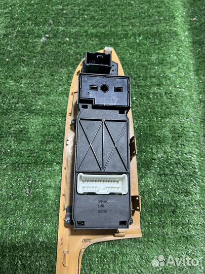 Блок управления стеклоподъемниками Honda Accord 7