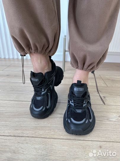 Люксовые кросовки 2025