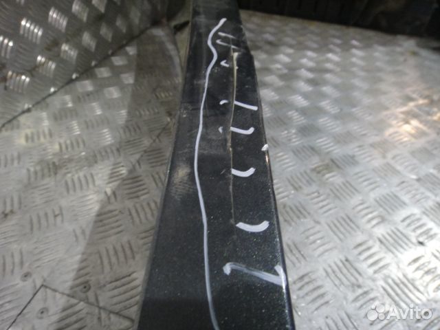 Накладка крышки багажника Pajero Sport (08-13) б/у дефект (арт. 5817A116)