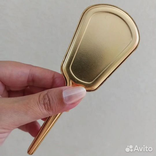 Ручное зеркальце