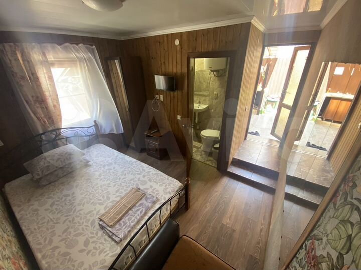 Комната 26 м² в > 9-к., 1/2 эт.