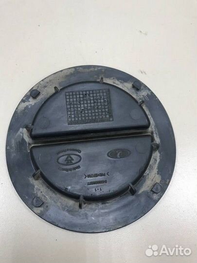 Заглушка локера LADA Vesta