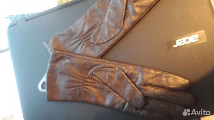 Перчатки кожезам.женские,фирма miro размер 6