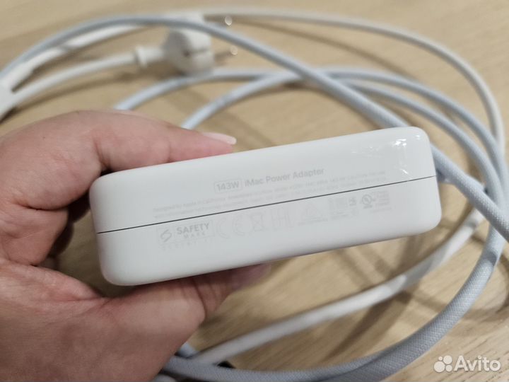Блок питания iMac 143W с сетевым кабелем