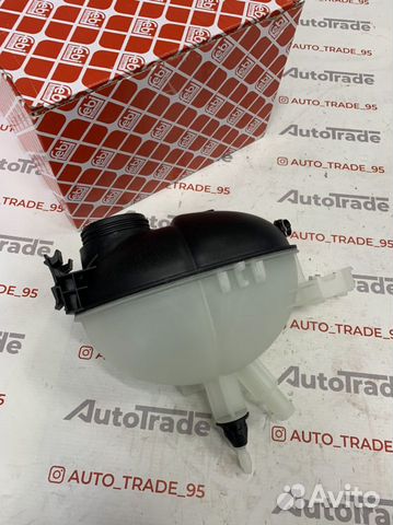 Бачок расширительный Mercedes W212 W204