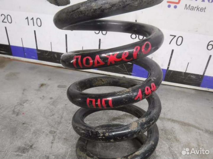 Пружина передняя правая Mitsubishi Pajero 3 6G74