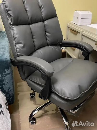 Компьютерное офисное кресло с массажем (новые)