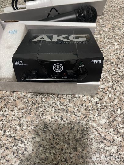 Радиомикрофон akg