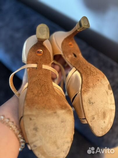 2 пары танцевальных туфель 23,5 и 25 см