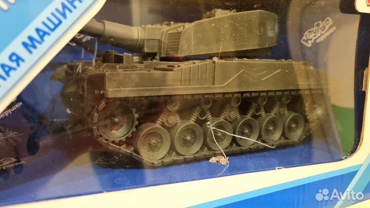 Игрушечный танк