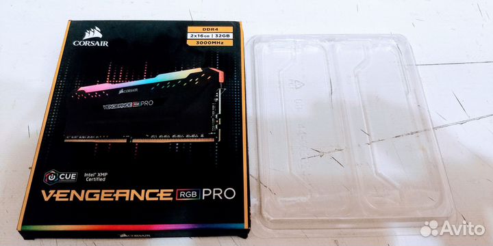 DDR4 Corsair vengeance RGB Pro 3000Mhz 32Gb