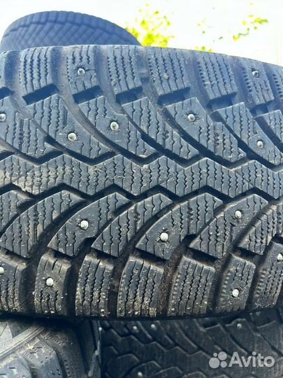 Formula Ice 215/60 R17 100T