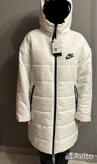 Пуховик женский 42- 44 новый от бренда nike