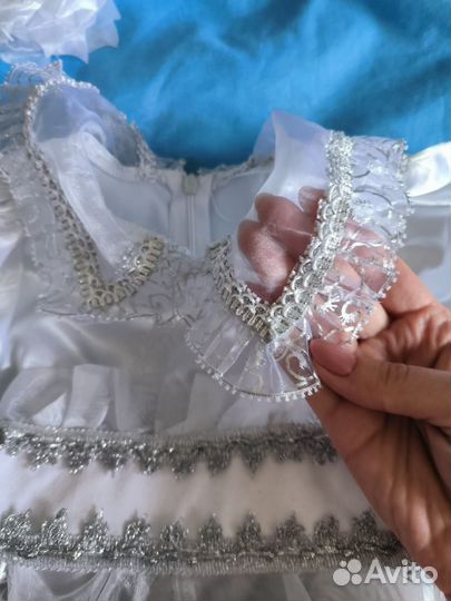 Новогодний костюм снежинки для девочки