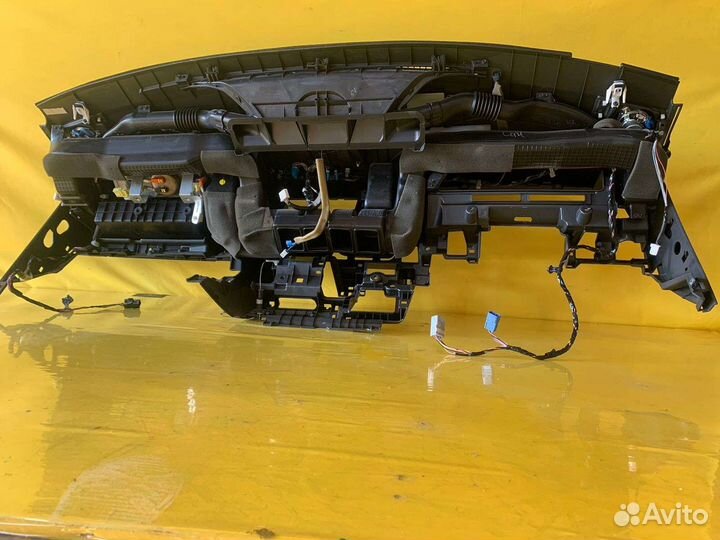 Торпедо, парприз Toyota Sequoia